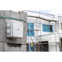 Caméra Wi-Fi UltraLife 2K dans boîtier type “junction box”